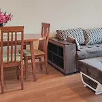 Chateau Del Mar Apartment *