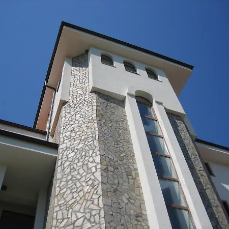 Chateau Del Mar Sluneční pobřeží