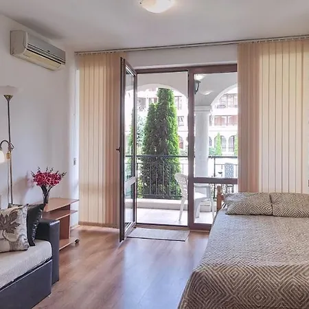 Chateau Del Mar Apartament