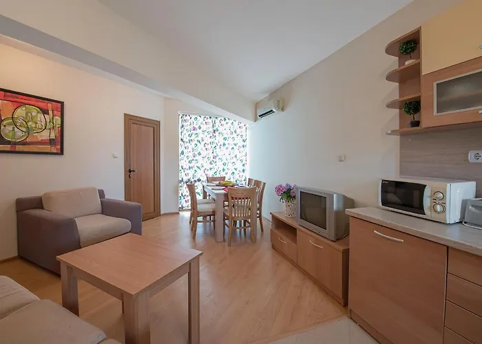 Chateau Del Mar * Sluneční pobřeží