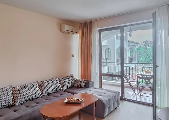 Apartment Chateau Del Mar