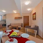 Chateau Del Mar Apartman Napospart