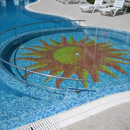 Апартамент Chateau Del Mar Слънчев бряг