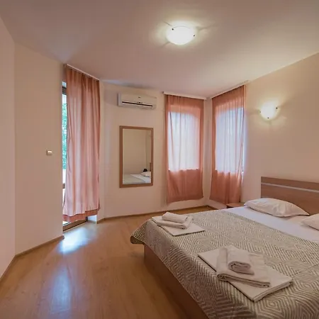 Apartment Chateau Del Mar Sunny Beach