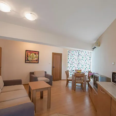 Apartment Chateau Del Mar