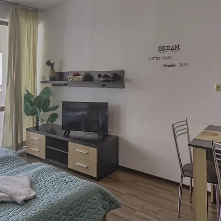 Chateau Del Mar Apartament *
